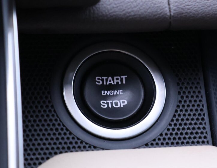 Land Rover Range Rover Sport SUV 3,0 l 215 kw