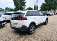 Peugeot 5008 SUV 2,0 l 110 kw