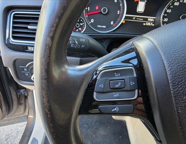 Volkswagen Touareg SUV / Terénní 4,1 l 250 kw