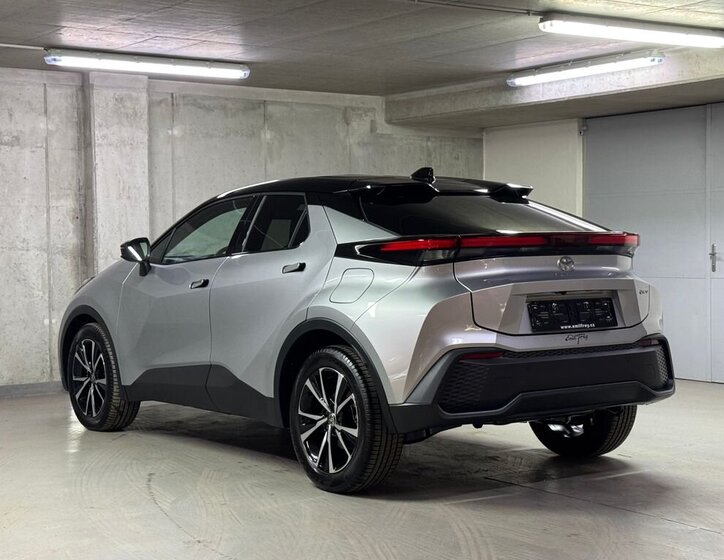 Toyota C-HR Hatchback 1,8 l 90 kw