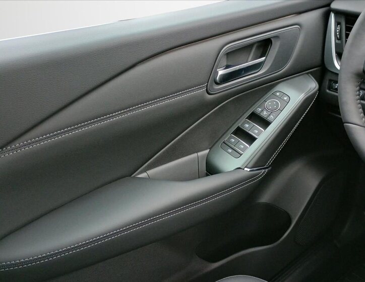 Nissan Qashqai SUV 1,3 l 116 kw