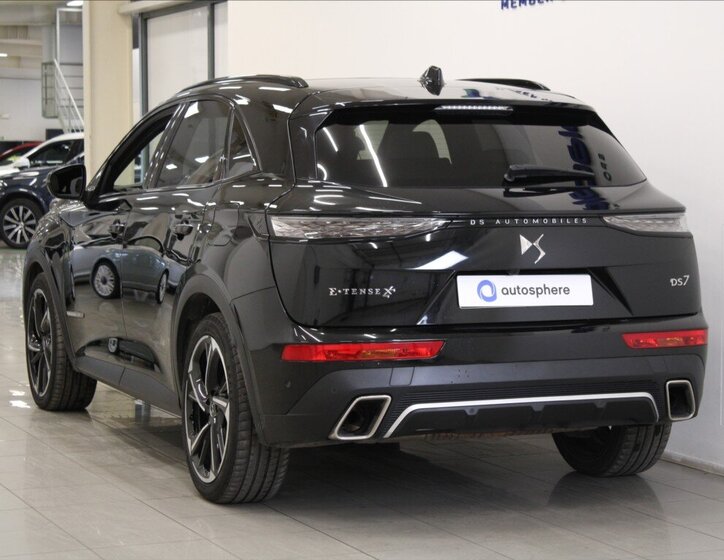 DS Automobiles DS7 Crossback SUV 1,6 l 221 kw