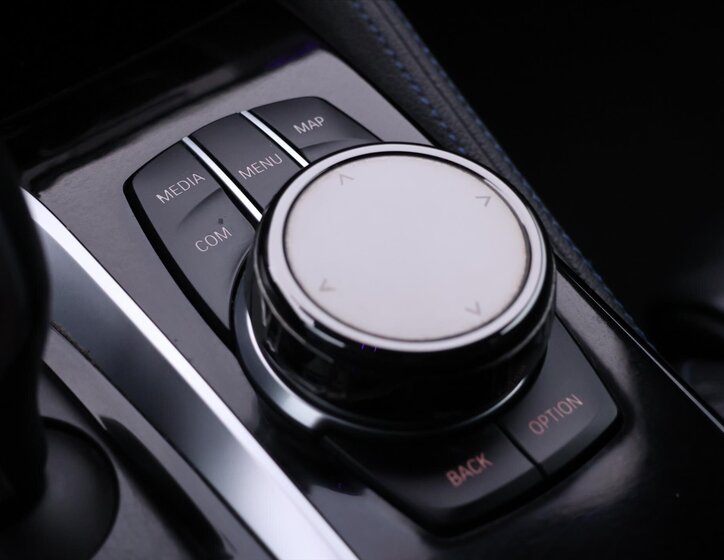 BMW Řada 5 Kombi 3,0 l 195 kw