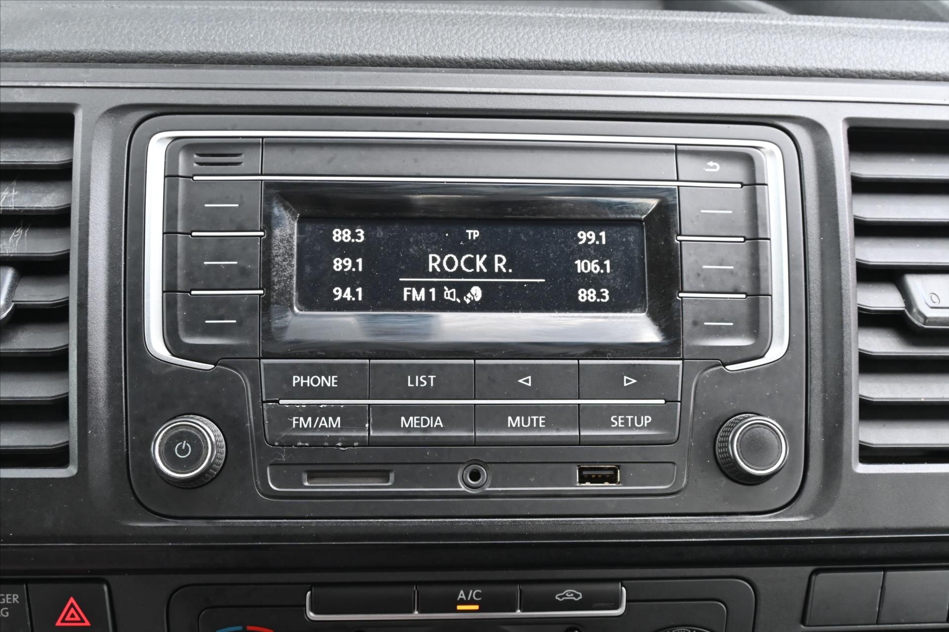 Volkswagen Transporter Valník 2,0 l 110 kw