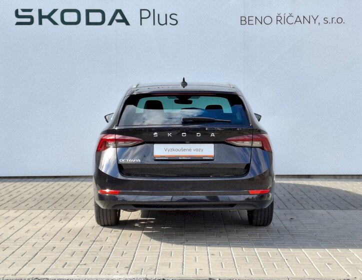 Škoda Octavia 32