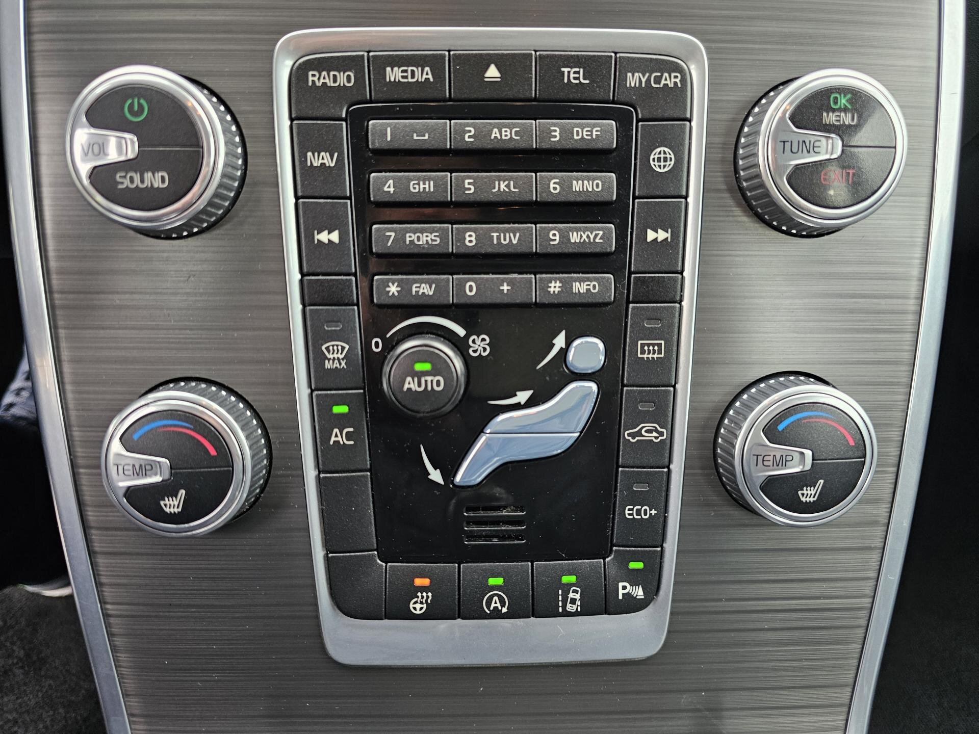 Volvo XC70 Kombi 2,0 l 133 kw