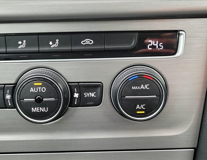 Volkswagen Golf Kombi 1,6 l 81 kw