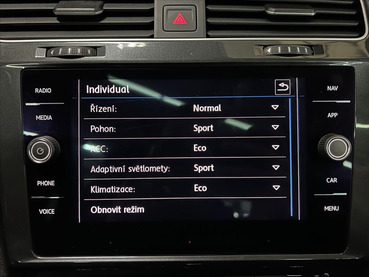 Volkswagen Golf Kombi 2,0 l 135 kw