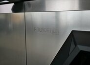 Tesla Ostatní SUV 0,0 450 kw