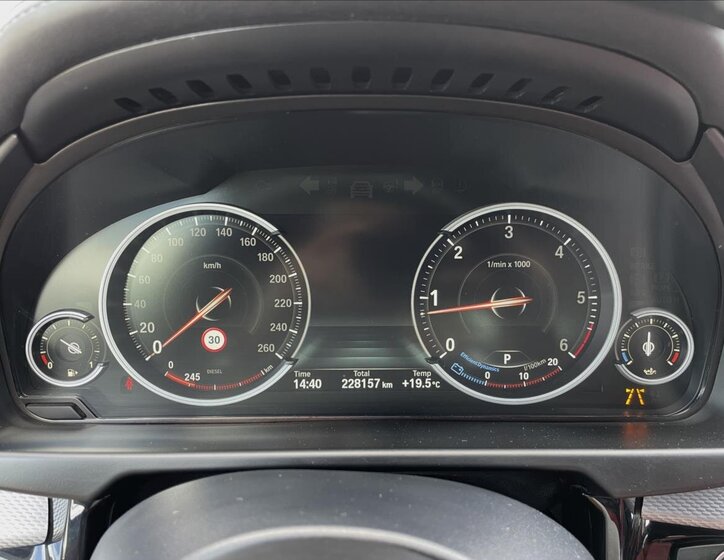 BMW X6 SUV 3,0 l 230 kw