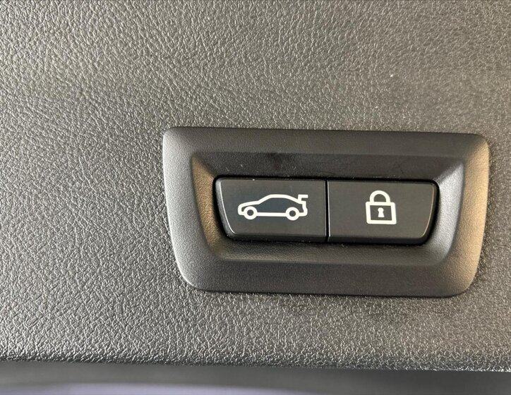 BMW X3 SUV / Terénní 2,0 l 140 kw