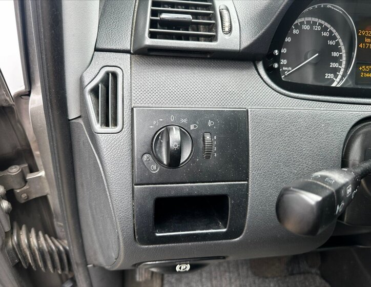 Mercedes-Benz Vito Kombi 2,1 l 120 kw