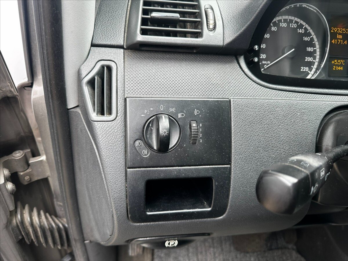 Mercedes-Benz Vito Kombi 2,1 l 120 kw