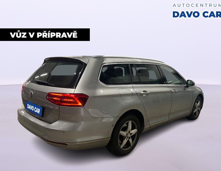 Volkswagen Passat Kombi 2,0 l 110 kw