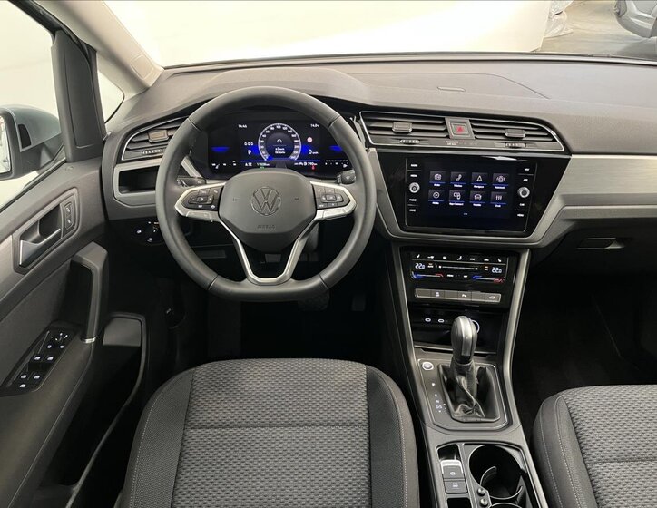 Volkswagen Touran MPV 1,5 l 110 kw
