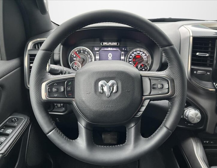 Dodge RAM 1500 Pick-up 5,7 l 291 kw