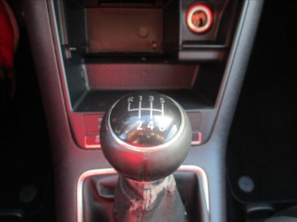 Volkswagen Tiguan SUV / Terénní 2,0 l 81 kw