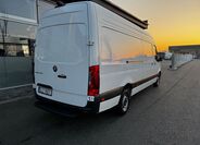 Mercedes-Benz Sprinter 4