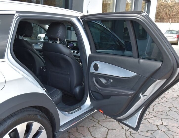 Mercedes-Benz Třídy E Kombi 2,9 l 250 kw