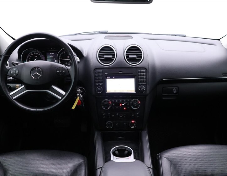 Mercedes-Benz GL SUV 3,0 l 155 kw