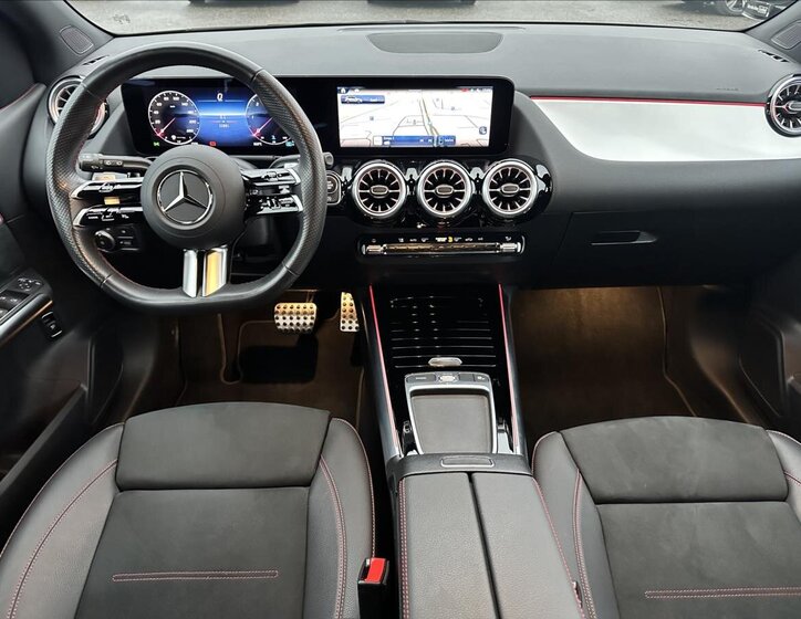 Mercedes-Benz Třídy B 9