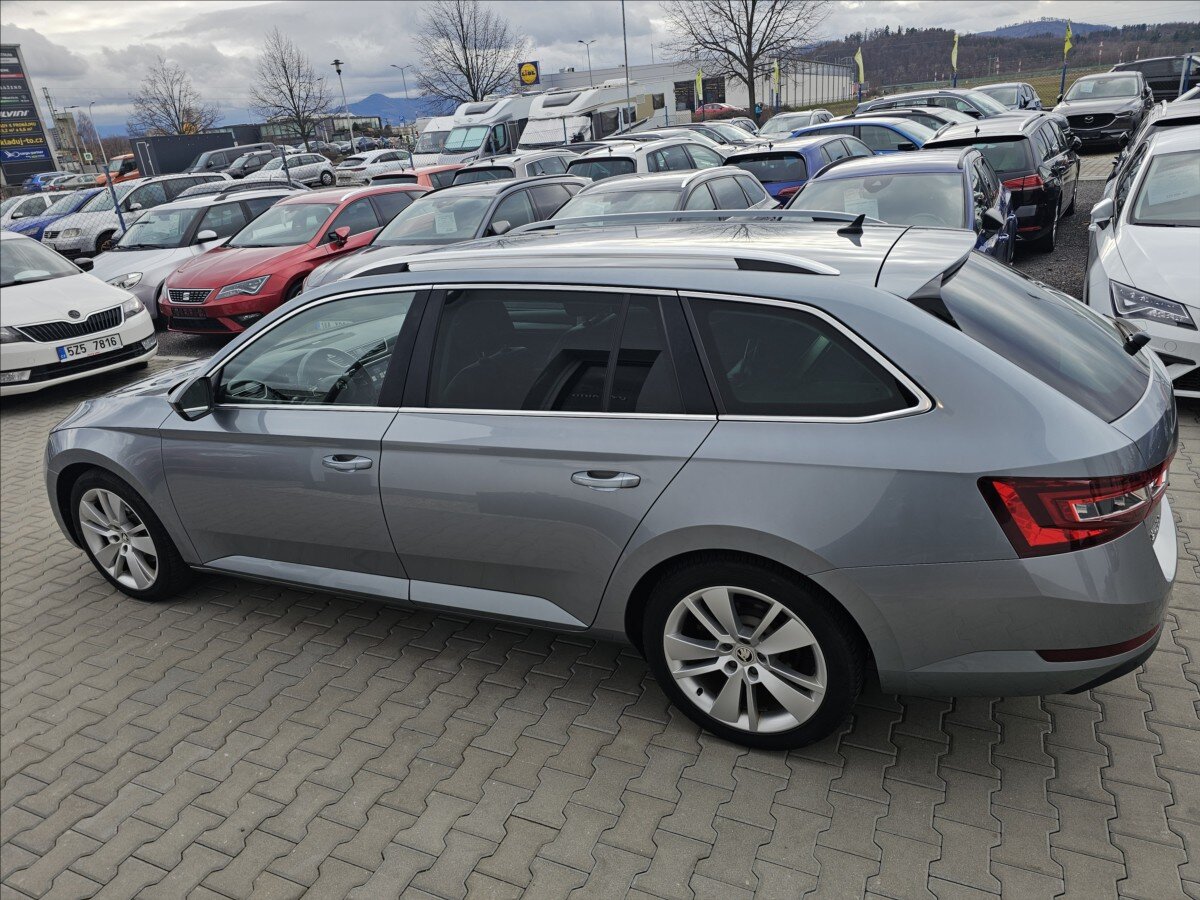 Škoda Superb Kombi 2,0 l 140 kw
