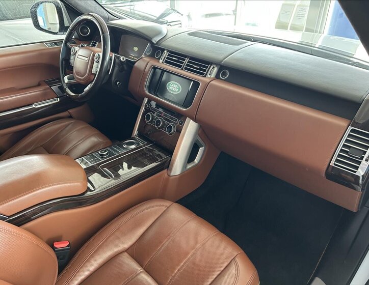 Land Rover Range Rover SUV / Terénní 3,0 l 190 kw