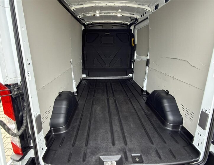 Ford Transit Skříň 2,0 l 96 kw