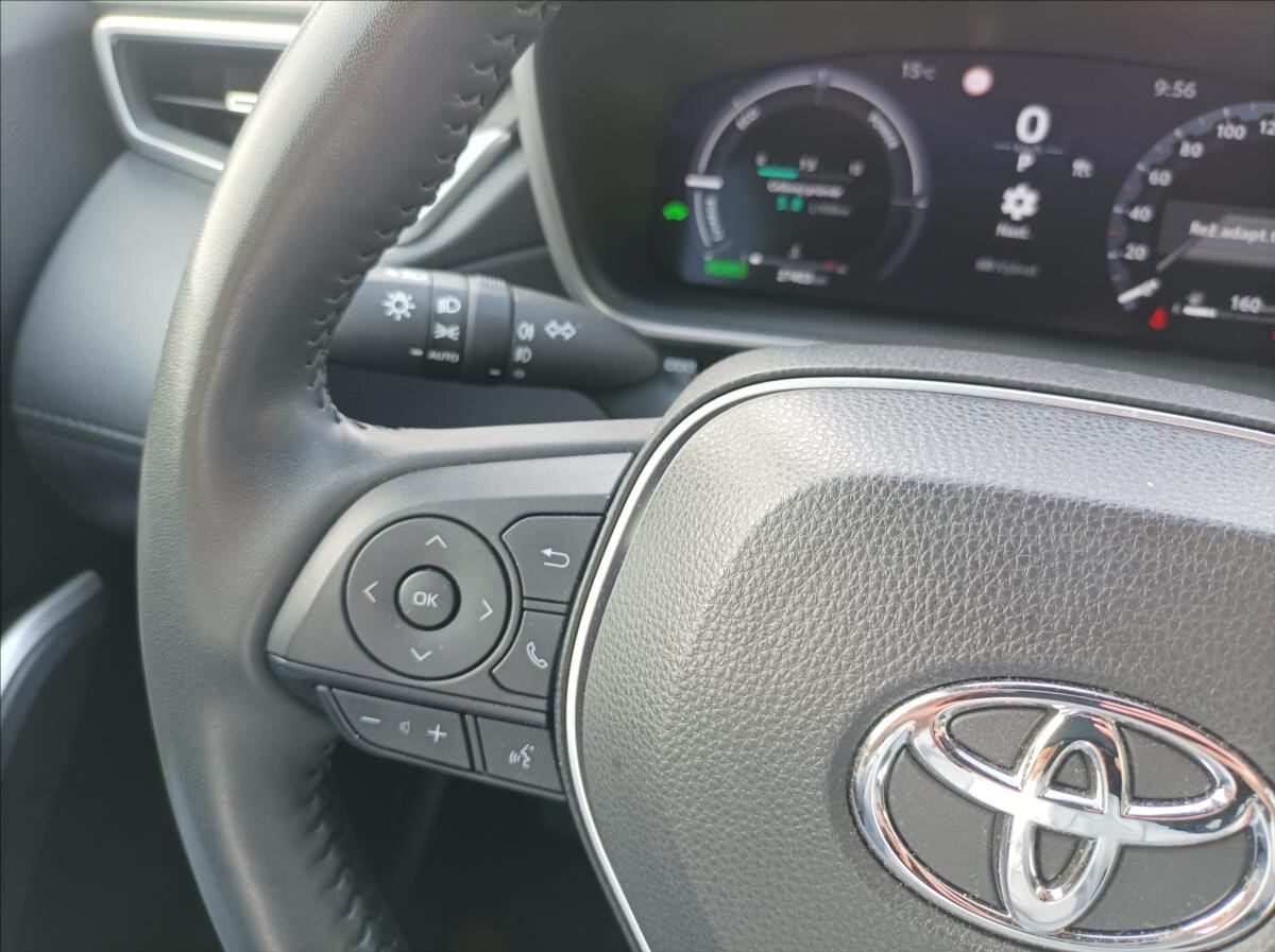 Toyota Corolla Cross SUV / Terénní 2,0 l 112 kw