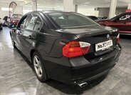 BMW Řada 3 Sedan / Limuzína 2,0 l 105 kw