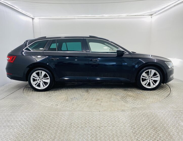 Škoda Superb Kombi 2,0 l 140 kw