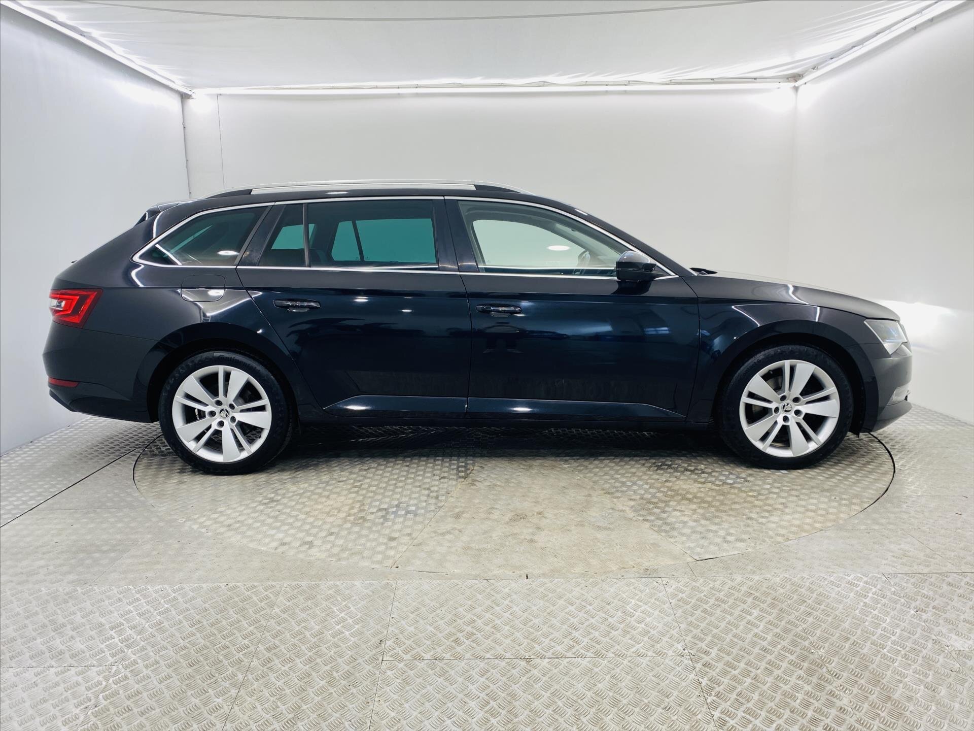 Škoda Superb Kombi 2,0 l 140 kw