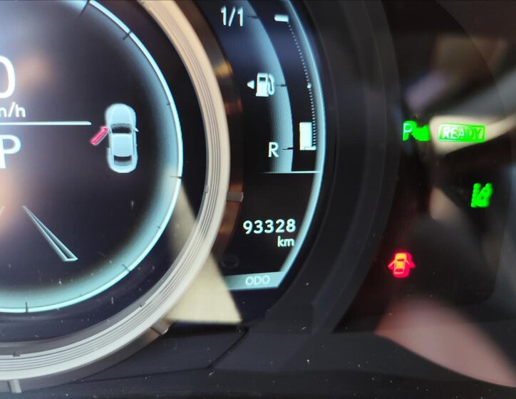 Lexus RC 300h Kupé 2,5 l 133 kw