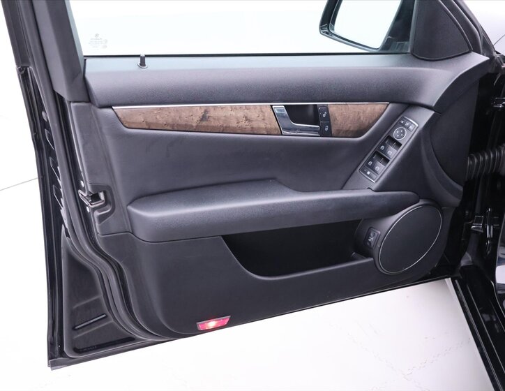 Mercedes-Benz Třídy C Kombi 1,8 l 115 kw