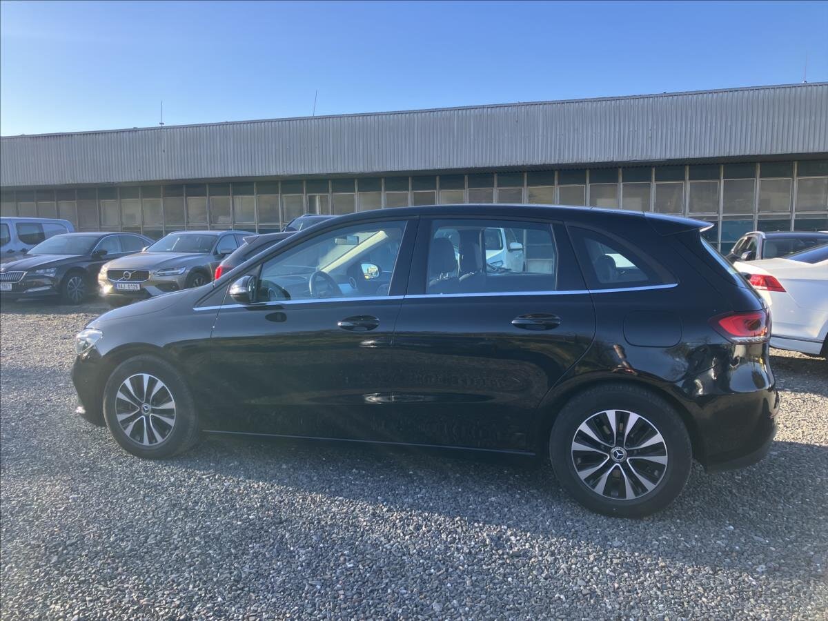 Mercedes-Benz Třídy B Hatchback 1,3 l 100 kw