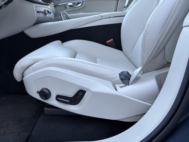 Volvo XC90 SUV 2,0 l 173 kw