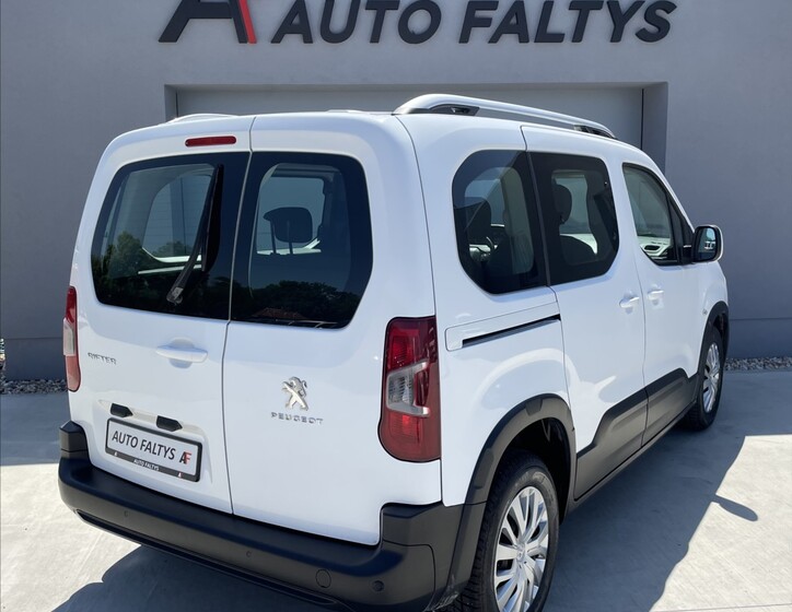 Peugeot Rifter 3