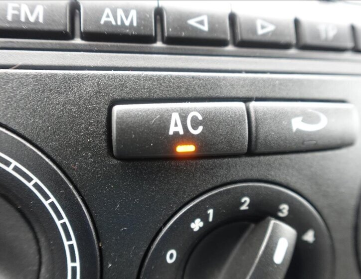 Volkswagen Transporter Valník 1,9 l 75 kw