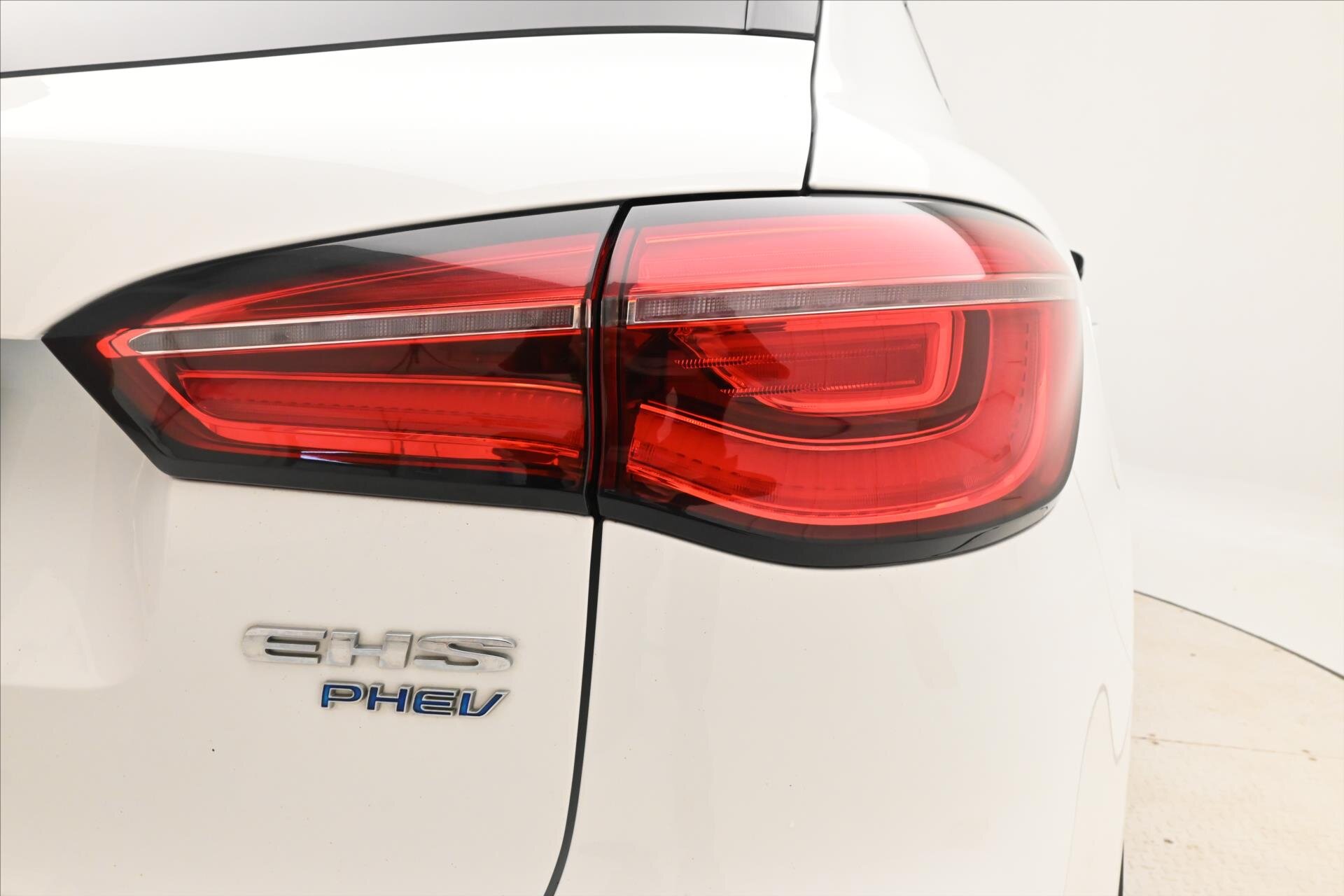 MG EHS SUV / Terénní 1,5 l 119 kw