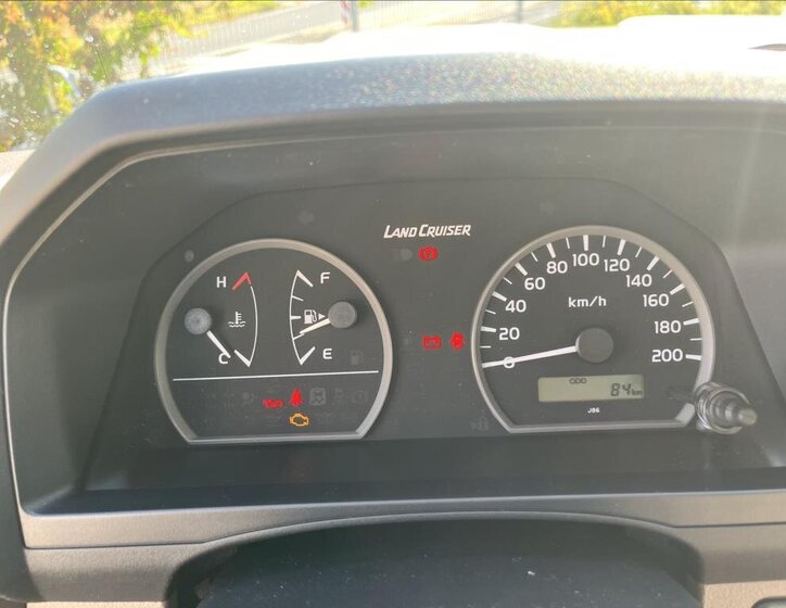 Toyota Land Cruiser 17