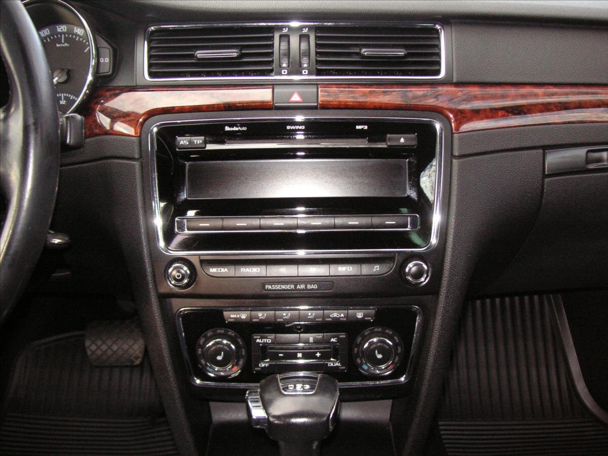 Škoda Superb Kombi 2,0 l 103 kw
