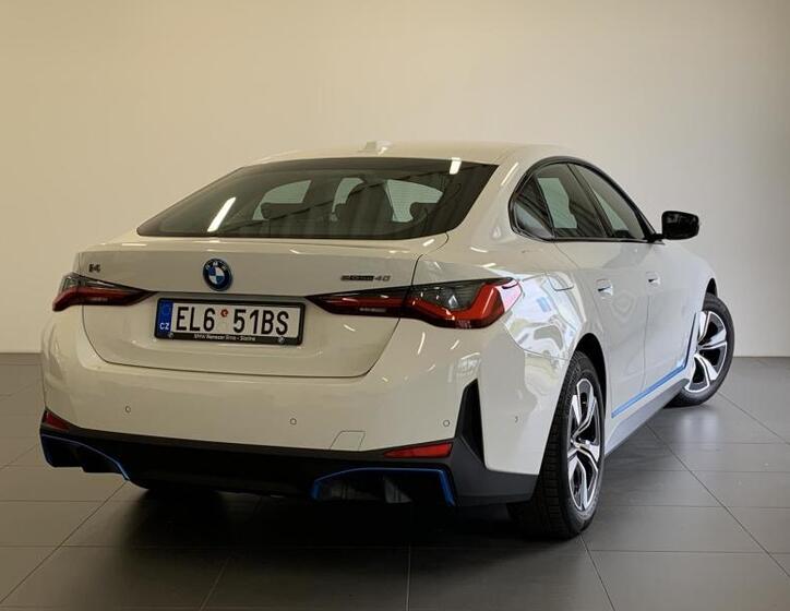 BMW i4 3