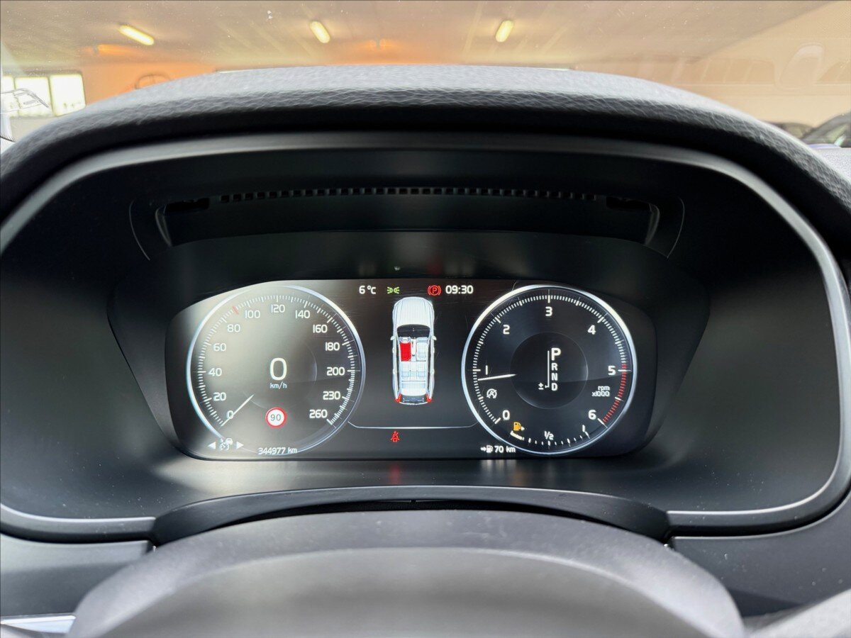 Volvo V90 Kombi 2,0 l 110 kw