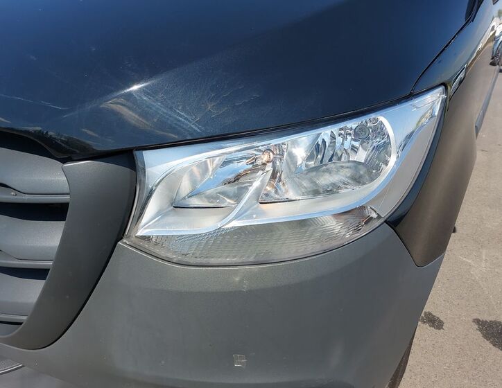 Mercedes-Benz Sprinter 9