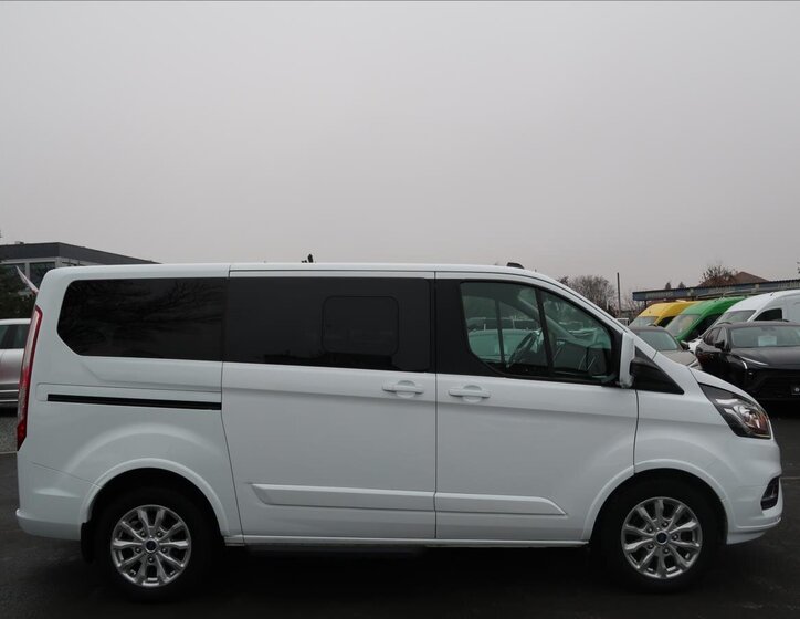 Ford Tourneo Custom Ostatní 2,0 l 96 kw