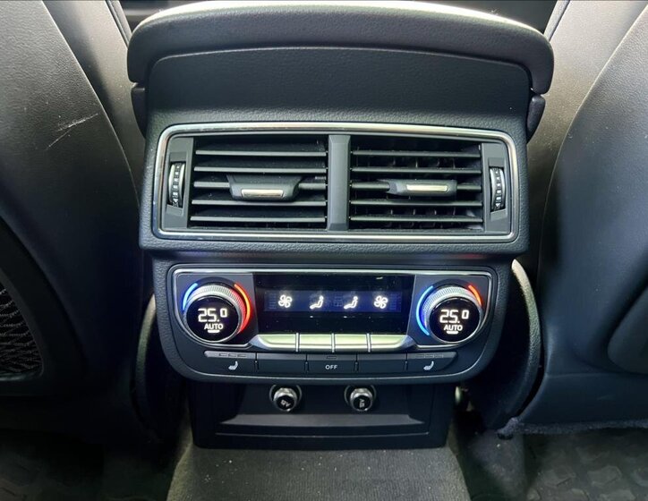 Audi SQ7 SUV 4,0 l 320 kw