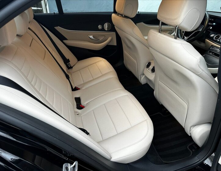 Mercedes-Benz Třídy E Sedan / Limuzína 2,0 l 143 kw