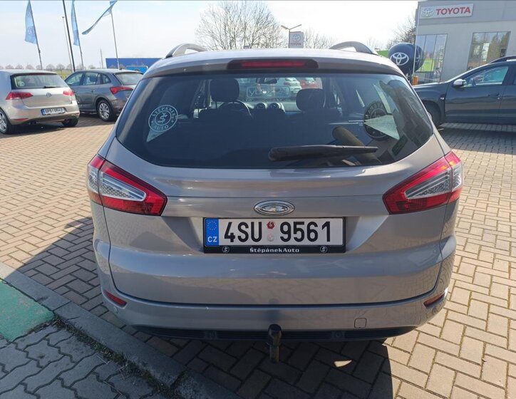 Ford Mondeo Kombi 1,6 l 88 kw