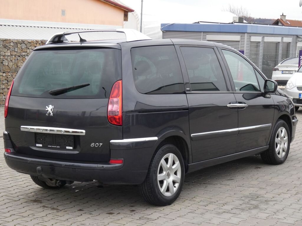 Peugeot 807