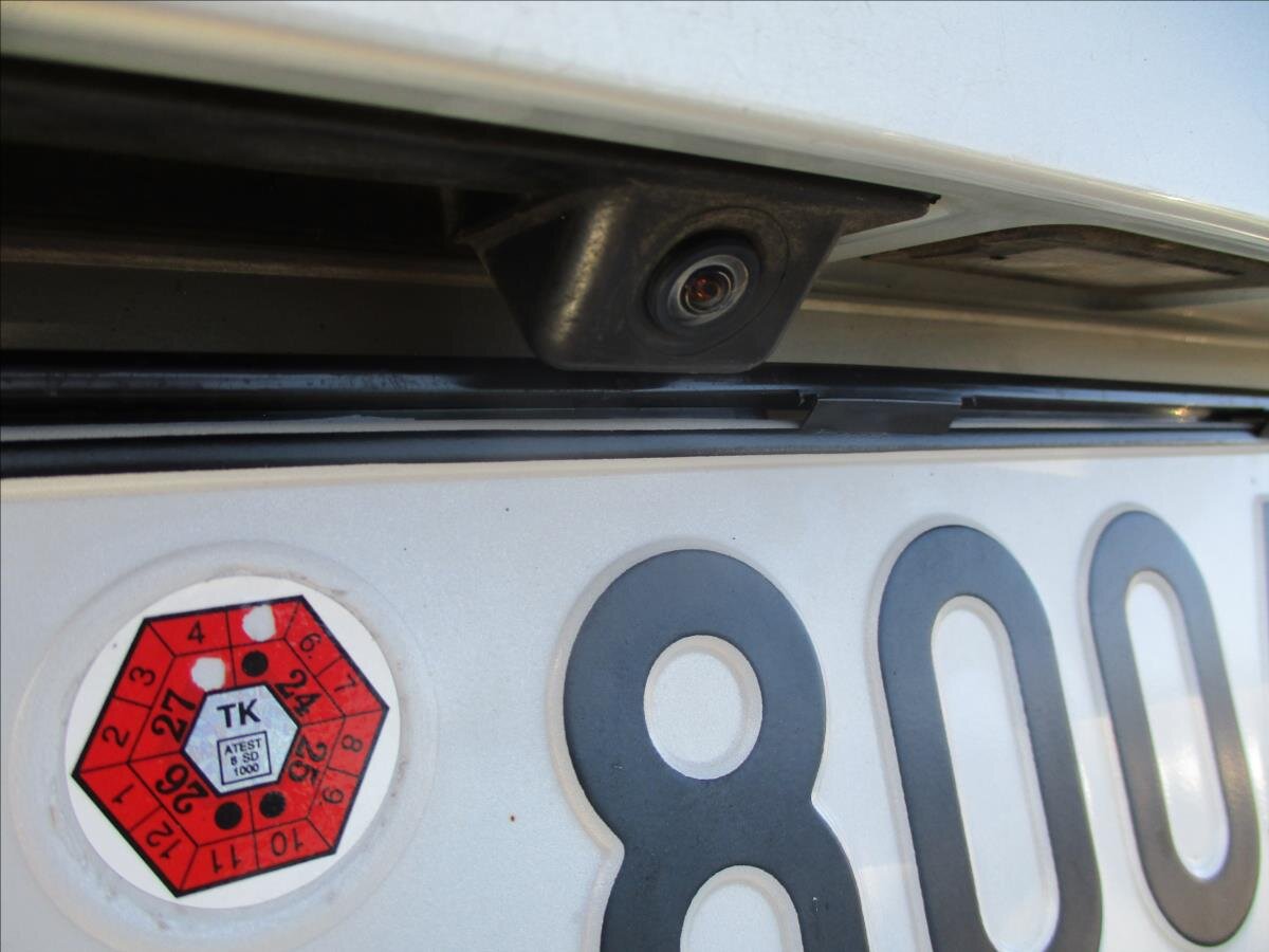 Volkswagen Touran Kombi 1,2 l 77 kw